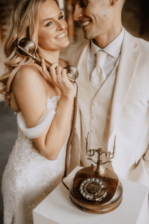 Gästetelefon Oscar Holz - mieten für Hochzeiten & Events in Osnabrück, Münster, Bielefeld oder mit einem kostenfreien Versand in ganz Deutschland