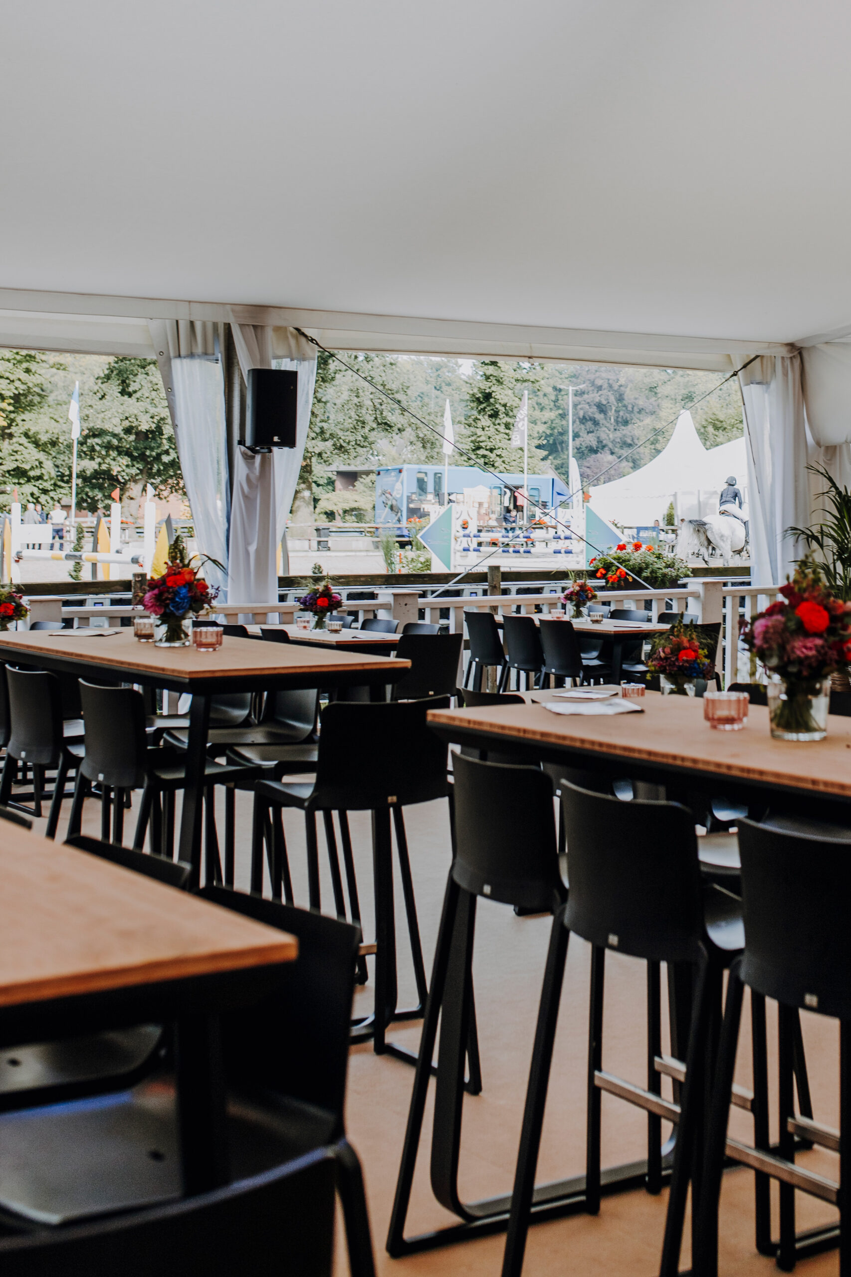 Design Hochtisch - Brückentisch Salt schwarz - Bambus – Bild 2