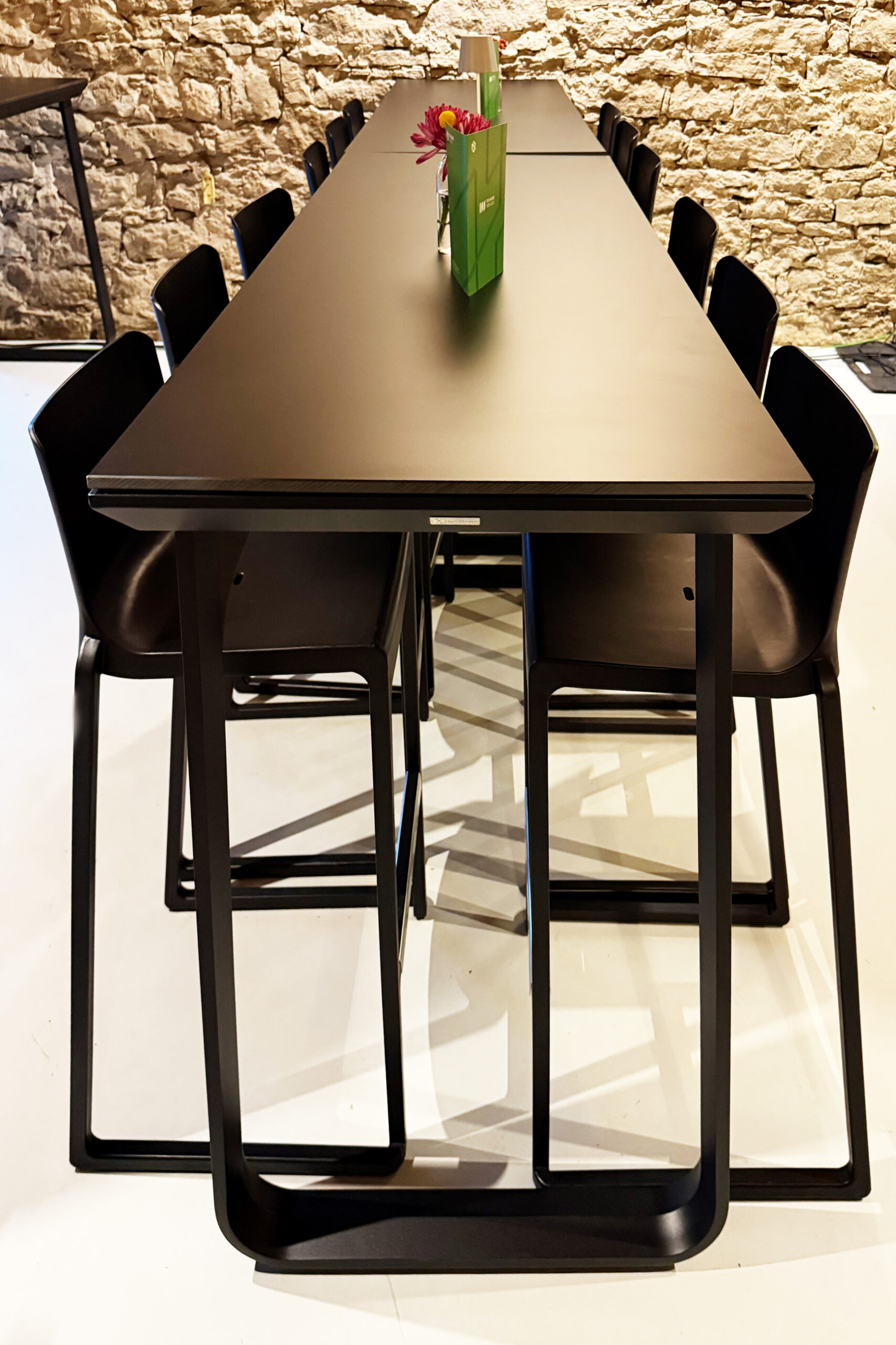 Design Hochtisch - Brückentisch Salt schwarz – Bild 2